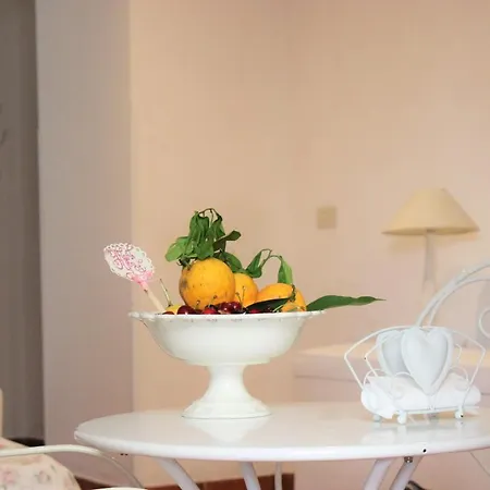 Bed & Breakfast Country Chic *