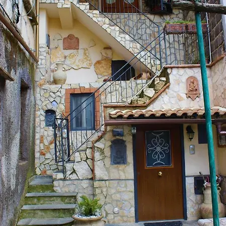 Bed & Breakfast Country Chic *